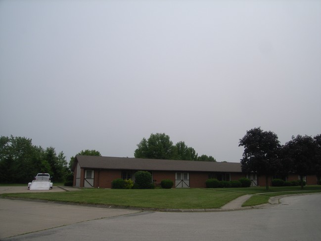 Farmview Apartments in Celina, OH - Building Photo - Building Photo