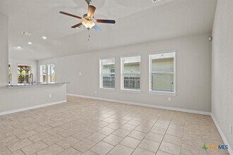 5642 Meadow Sky in New Braunfels, TX - Building Photo - Building Photo