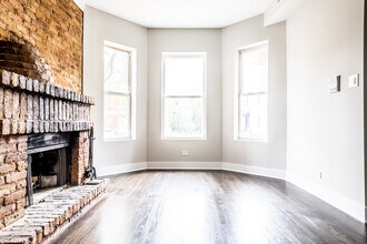 1435 N Washtenaw Ave, Unit 1 in Chicago, IL - Building Photo - Building Photo