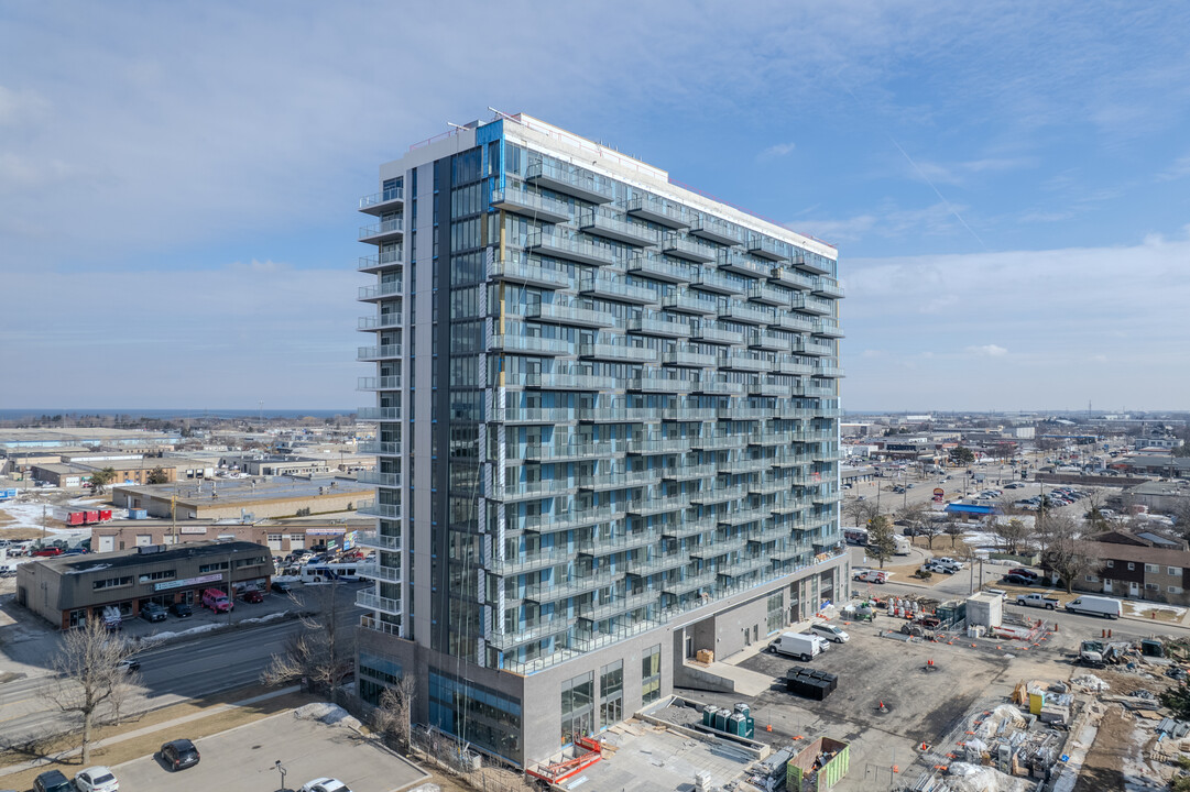 LJM Tower Condominium in Hamilton, ON - Building Photo