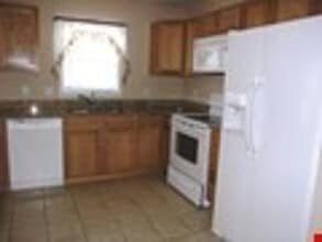 611 Cedar St in Beaufort, NC - Building Photo - Building Photo