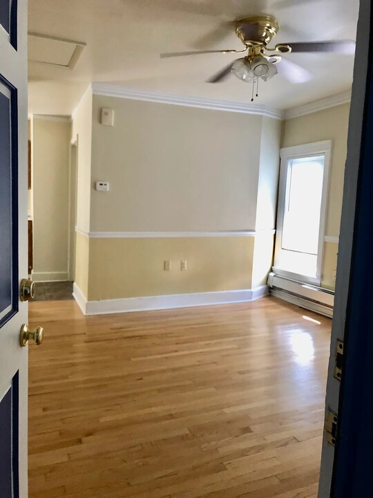 124 College Pl, Unit 1 in Ypsilanti, MI - Building Photo