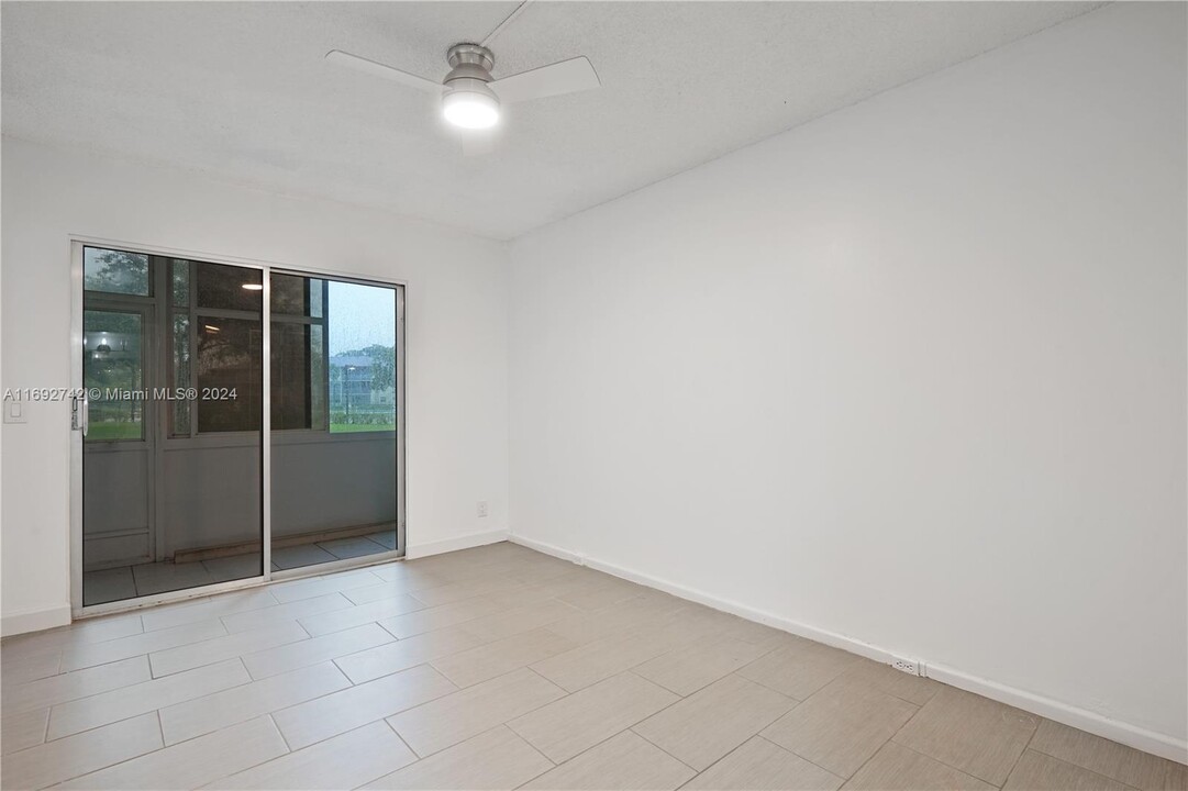 13300 SW 1st St, Unit 105O in Pembroke Pines, FL - Building Photo