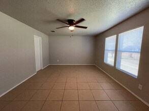 1452 Gentle Rain Dr, Unit 2122 in Lancaster, TX - Building Photo - Building Photo