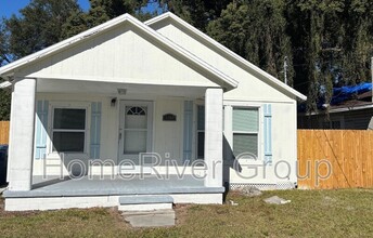 1904 E Louisiana Ave in Tampa, FL - Foto de edificio - Building Photo