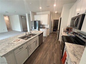 1017 NW 37th Ave in Cape Coral, FL - Building Photo - Building Photo