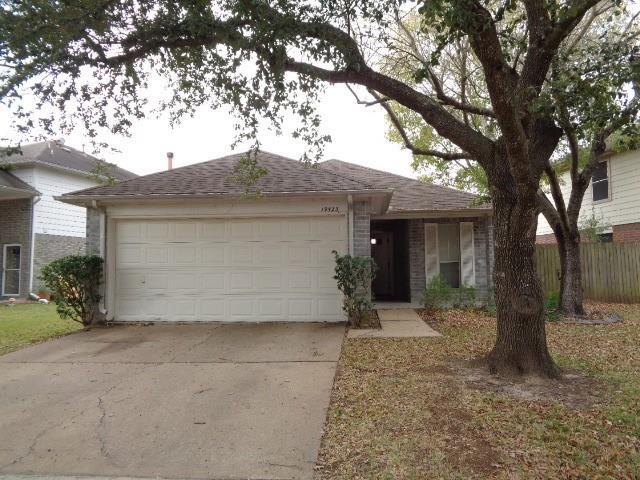 19523 Sandy Bank Dr in Tomball, TX - Building Photo