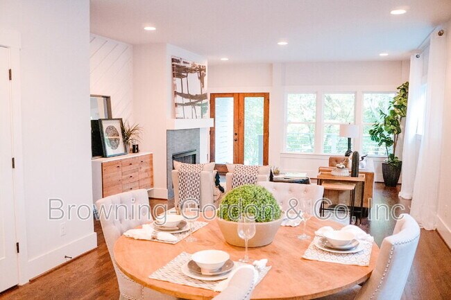 2156 Byrum Ave in Nashville, TN - Building Photo - Building Photo