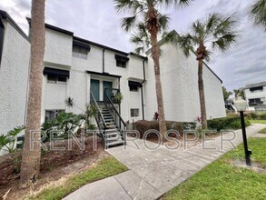 4215 S Semoran Blvd in Orlando, FL - Building Photo - Building Photo