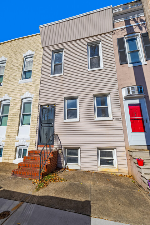 450 W 23rd St in Baltimore, MD - Building Photo