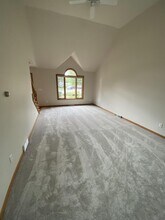 636 W Briarknoll Ct in Saukville, WI - Building Photo - Building Photo