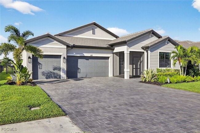 11279 Canopy Loop in Ft. Myers, FL - Building Photo - Building Photo