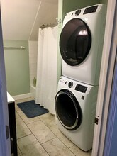 68 Gilman St in Portland, ME - Building Photo - Building Photo