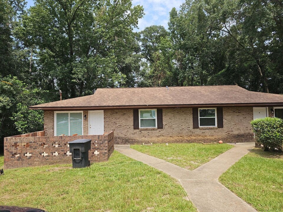 2305 Hartsfield Ct-Unit -H2305-B in Tallahassee, FL - Building Photo