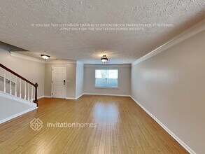 525 Kensigton Park Dr in Canton, GA - Foto de edificio - Building Photo