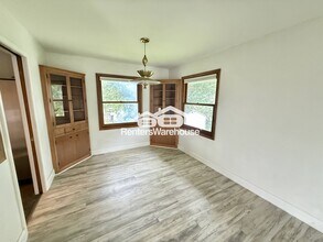 3815 W 60th St in Edina, MN - Building Photo - Building Photo