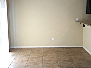 1033 Maple Pines Ave in North Las Vegas, NV - Building Photo - Building Photo