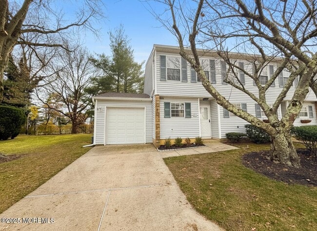 property at 17 Apple Dr