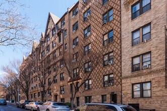 115 Cabrini Blvd in New York, NY - Building Photo - Building Photo