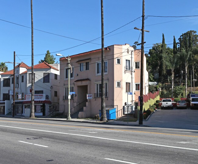 1357 W Sunset Blvd in Los Angeles, CA - Foto de edificio - Building Photo