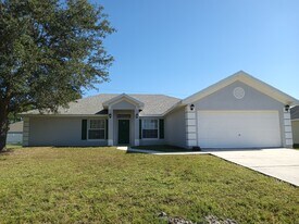 963 Husted Ave SE in Palm Bay, FL - Building Photo