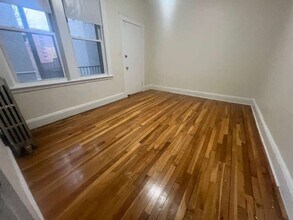 1630 Commonwealth Ave, Unit 9 in Boston, MA - Foto de edificio - Building Photo