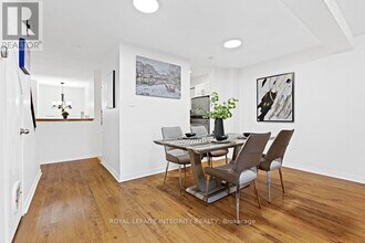 498 Sandhamn Private in Ottawa, ON - Building Photo - Building Photo