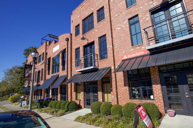 275 W Pennsylvania Ave in Southern Pines, NC - Building Photo - Building Photo