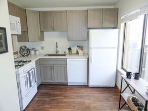 Glendale Townhomes in Madison, WI - Building Photo - Building Photo