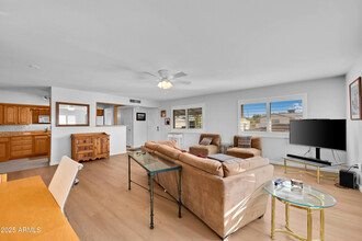 12640 N Pebble Beach Dr in Sun City, AZ - Building Photo - Building Photo