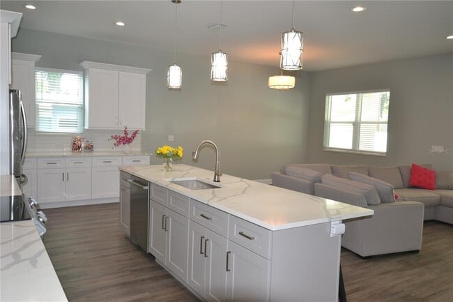 281 Diogenes St in Dunedin, FL - Building Photo - Building Photo