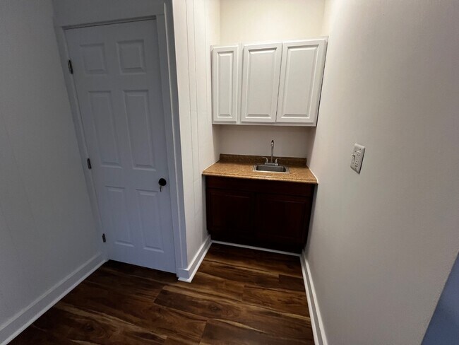 3420A Hardesty St in Honolulu, HI - Building Photo - Building Photo