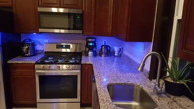 2237 N 10th St in Philadelphia, PA - Building Photo - Building Photo