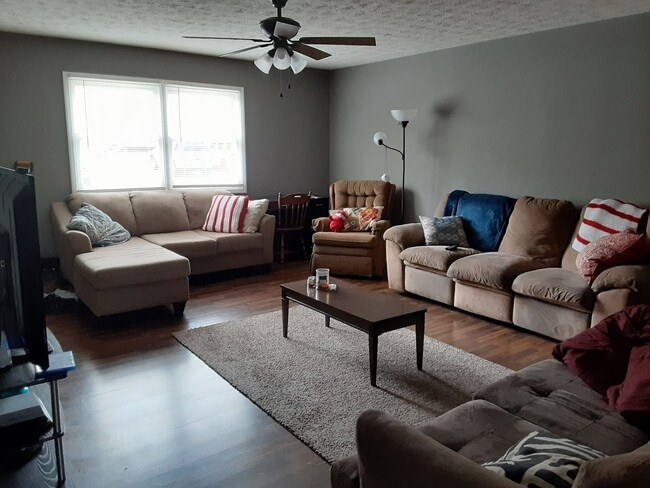 402 W Northlane Dr in Bloomington, IN - Building Photo - Building Photo