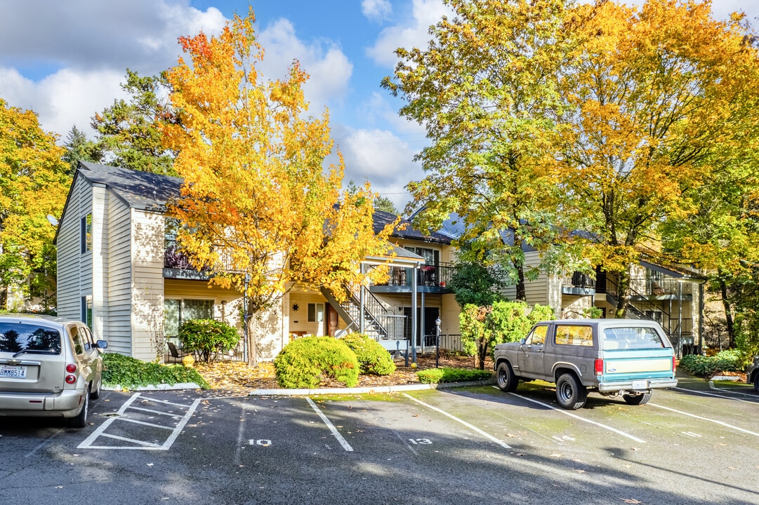 Columbia Ridge in Vancouver, WA - Building Photo