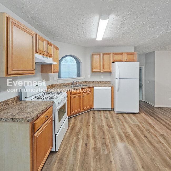 6870 Old Bethsaida Way in Riverdale, GA - Building Photo - Building Photo