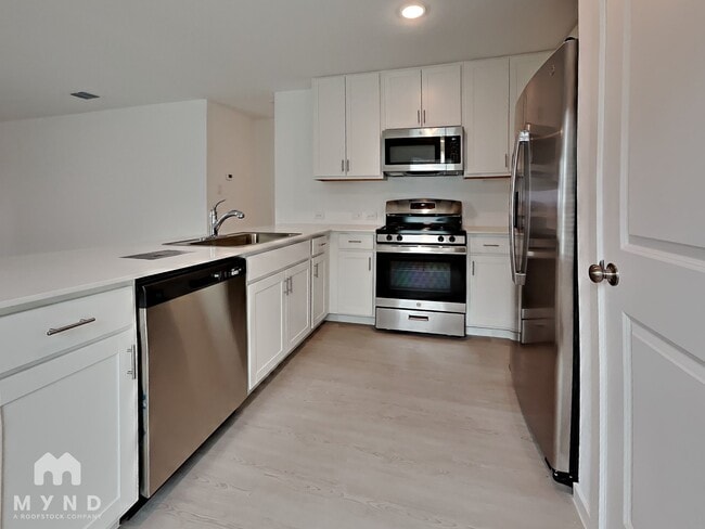 539 River Run Wy in San Antonio, TX - Building Photo - Building Photo