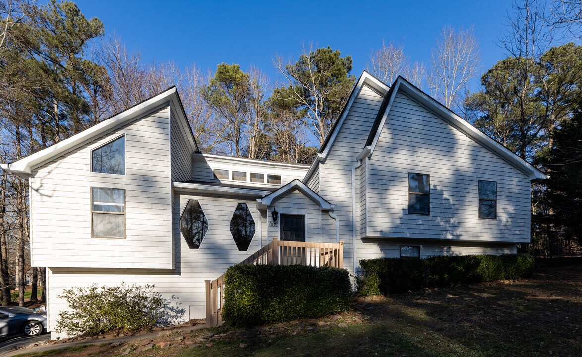802 Montclaire Plz in Woodstock, GA - Building Photo