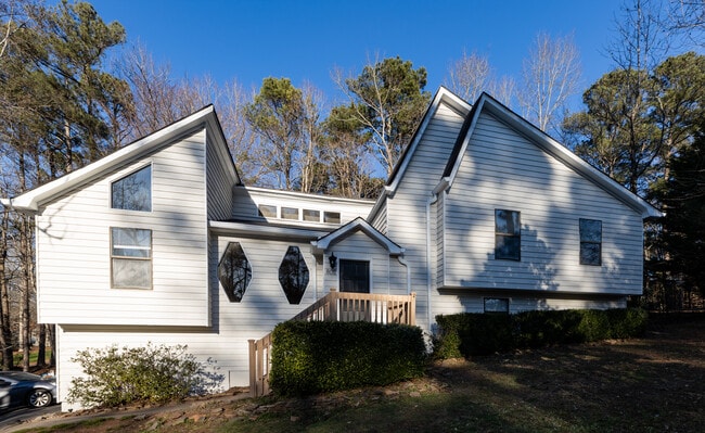 property at 802 Montclaire Plz