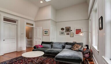 7106 Maple Ave in Takoma Park, MD - Building Photo - Building Photo