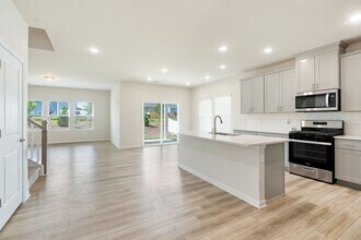 7010 Shale Loop in Mebane, NC - Building Photo - Building Photo