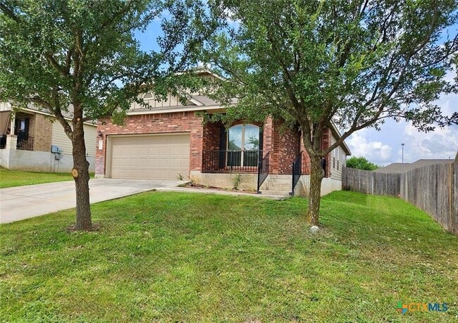 729 Community Dr in New Braunfels, TX - Building Photo - Building Photo