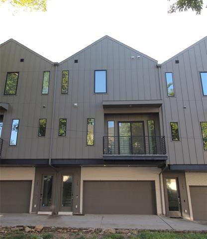 5605 Bryan Pkwy in Dallas, TX - Building Photo - Building Photo