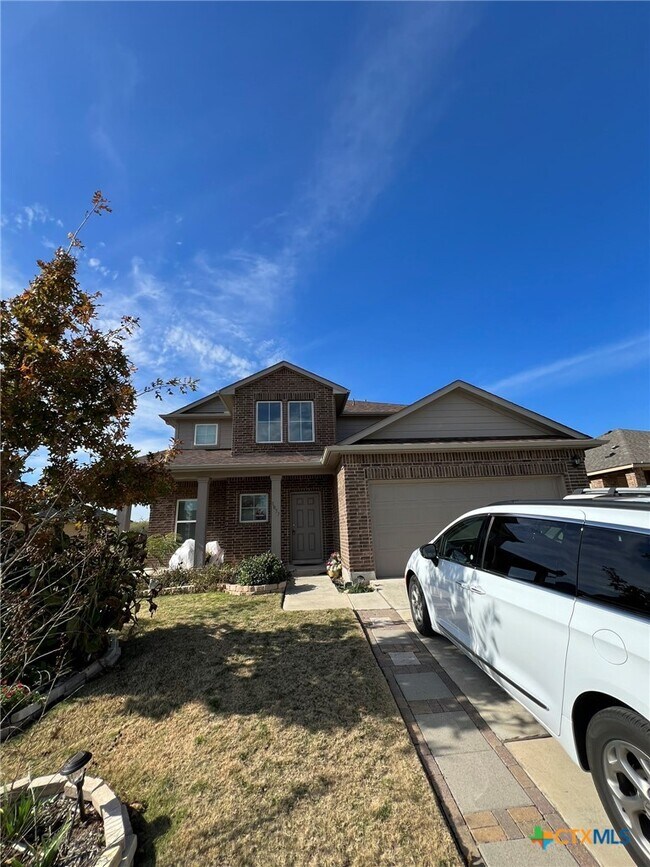 1057 Clarkston Dr in Seguin, TX - Building Photo - Building Photo