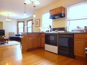 336 Faneuil St, Unit 3 in Boston, MA - Building Photo - Building Photo