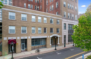 124 Court St in New Haven, CT - Building Photo