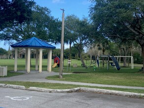 21 Farnworth Dr in Boynton Beach, FL - Building Photo - Building Photo