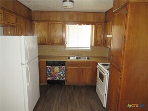 2406 Shoemaker Dr in Killeen, TX - Building Photo - Building Photo