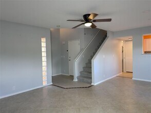 824 Padua Ln in Clearwater, FL - Building Photo - Building Photo