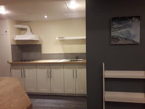 9 Leawood Crt in St Catharines, ON - Building Photo - Building Photo